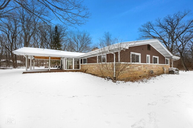 Building Photo - 23670 N Elm Rd