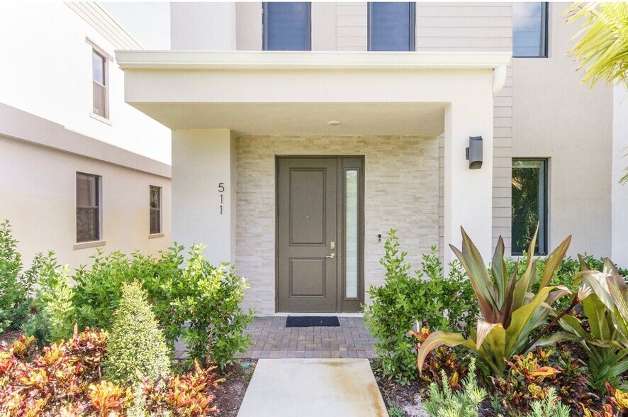 Building Photo - 511 NW 17th St