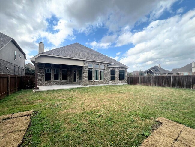 Building Photo - 2700 Hudson Ln