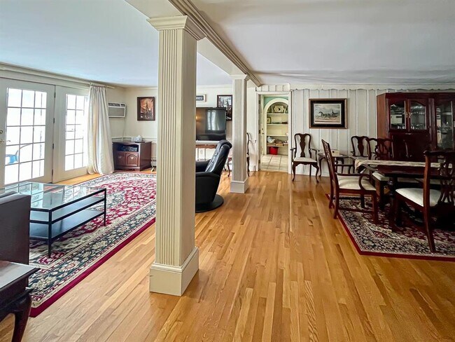 Building Photo - 1315 Mayhew Turnpike