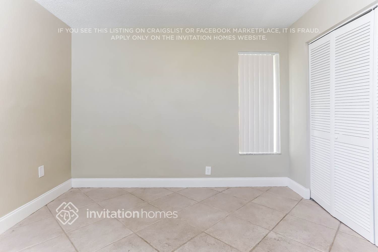Building Photo - 1153 SW 25th Ave