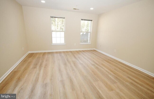 Building Photo - 7532 Coxton Ct