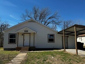 Building Photo - 210 Reta Ave