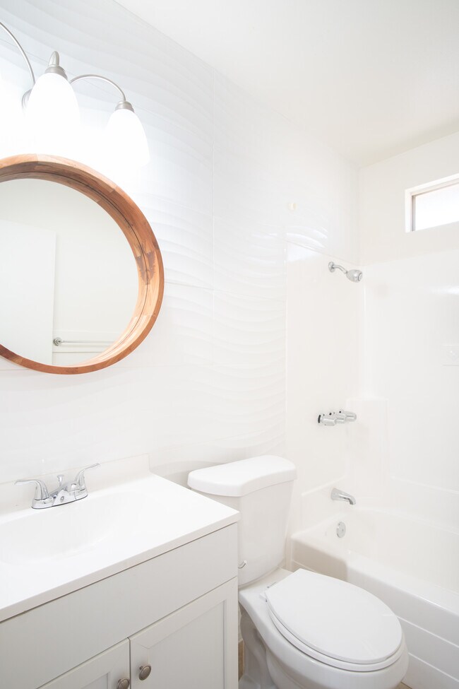 Building Photo - 57373 Yucca Trl