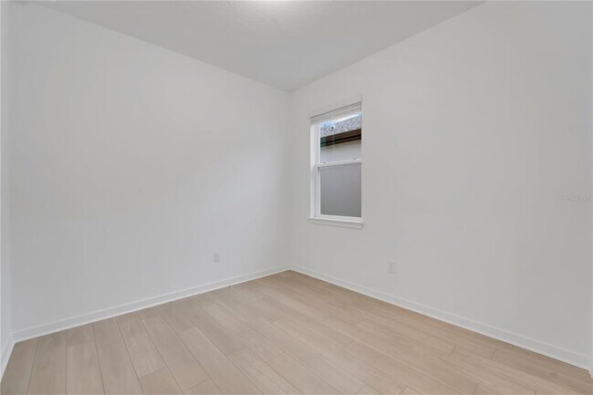 Building Photo - 6573 Asbury Barnes Ln