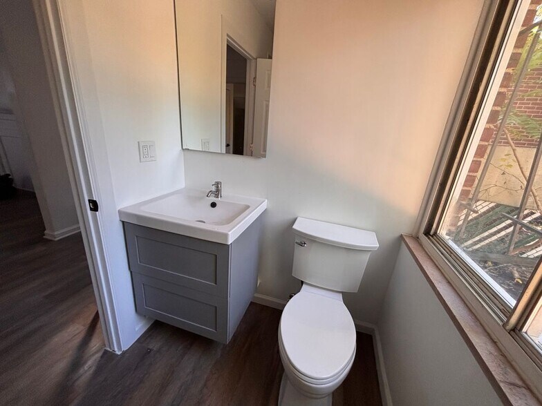 Building Photo - 16919 Monte Vista St