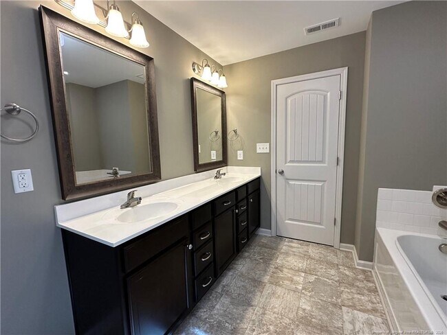 Building Photo - 5613 Bright View St