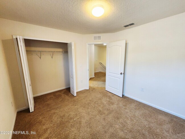 Building Photo - 99 Bush Pl