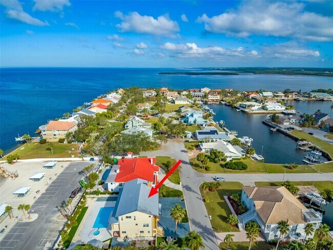 Building Photo - 5521 W Shr Dr