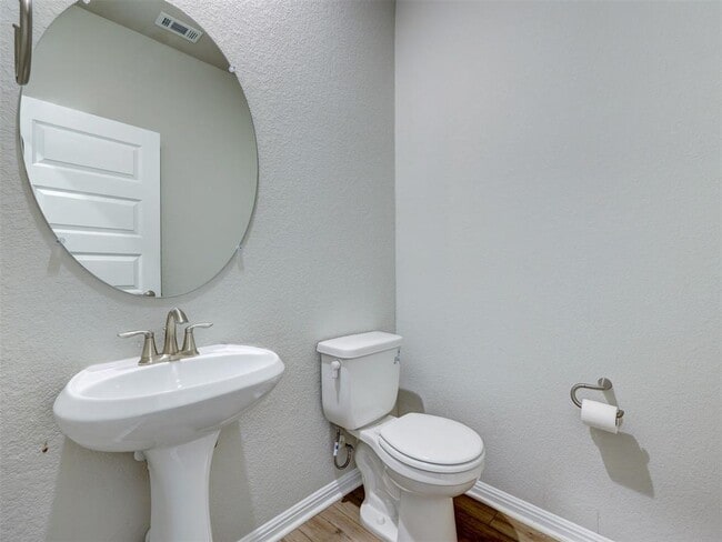 Building Photo - 10205 Mager Ln