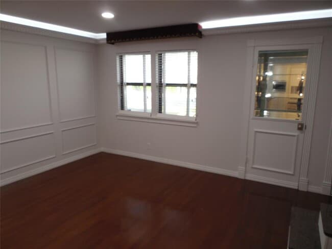 Building Photo - 3501 Greystone Dr