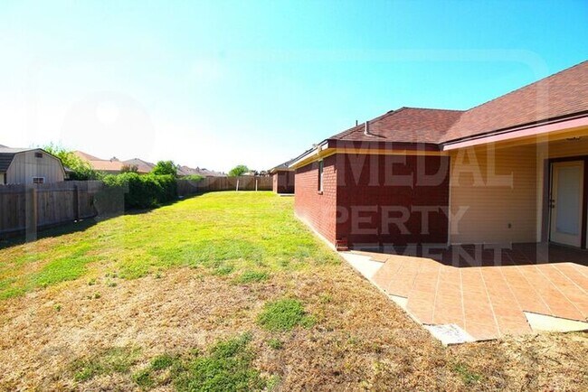 Building Photo - 4302 Hank Dr