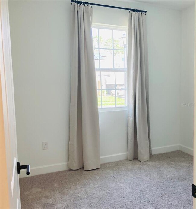 Building Photo - 10337 Church Hammock Rd