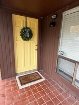 Building Photo - 601 Cache Cv