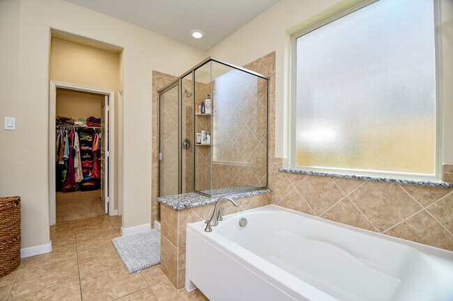 Building Photo - 4302 Trinity Creek Ct