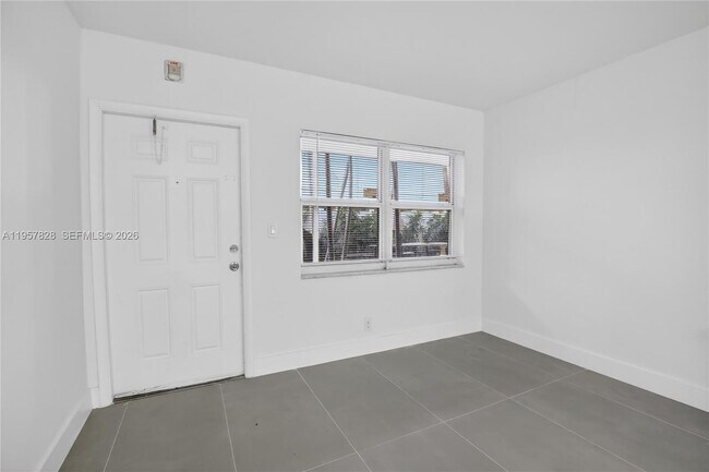 Building Photo - 1740 Funston St