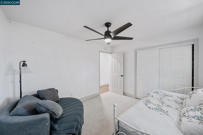 Building Photo - 1208 Roseann Dr