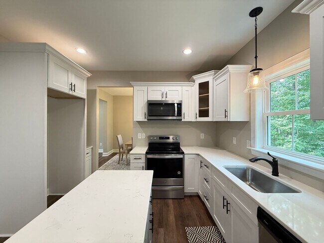 Building Photo - 2553 Whipporwill Ct