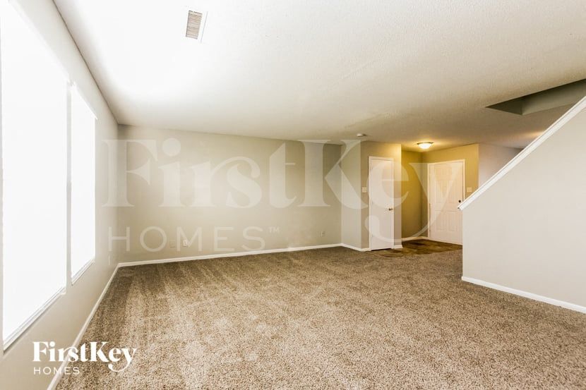 Building Photo - 11428 Cuyahoga Dr