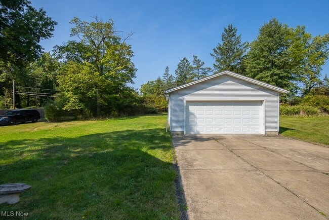 Building Photo - 3702 Avondale Rd