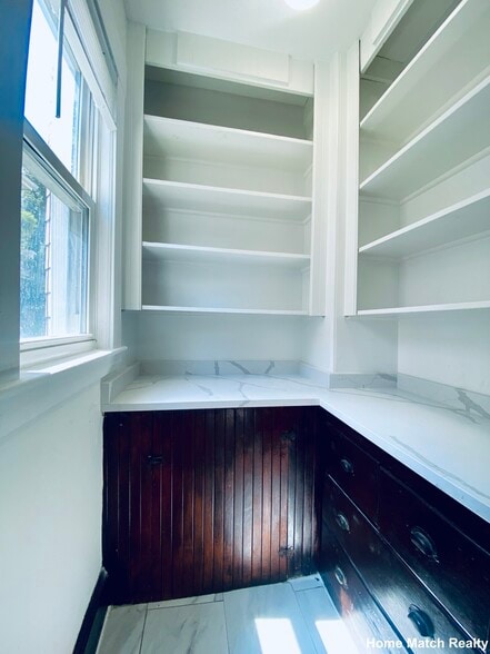 Building Photo - 39 Michigan Ave