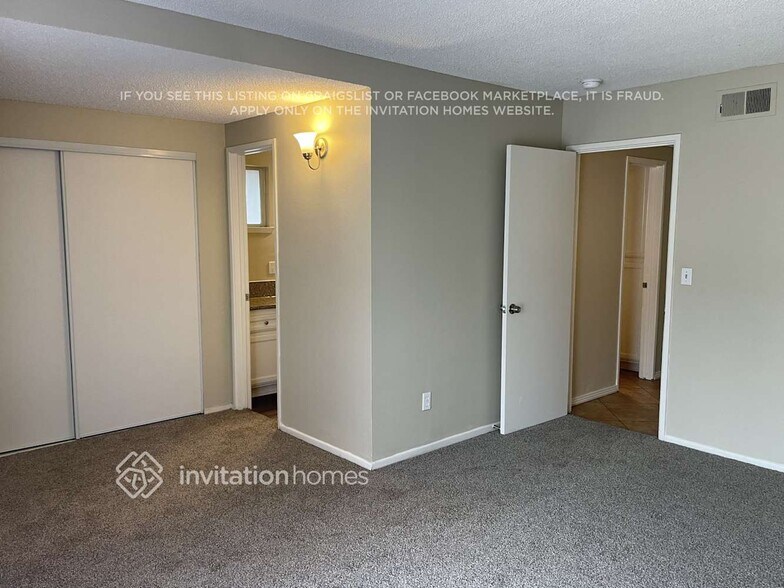 Building Photo - 6349 Orange Knoll Ave