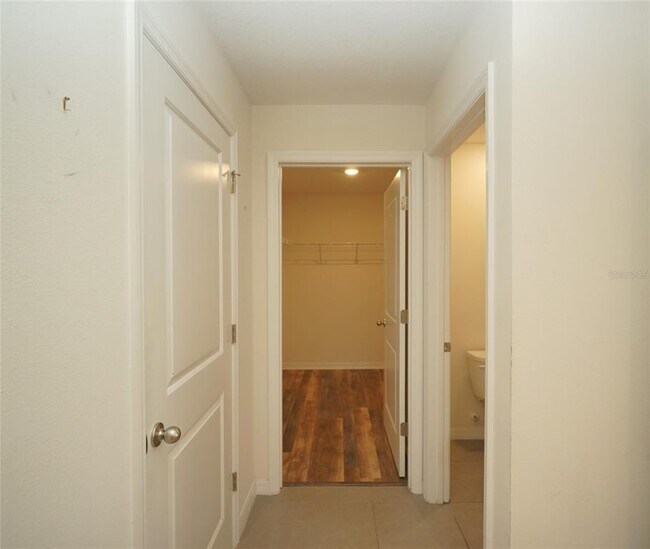 Building Photo - 501 Calico Scallop St