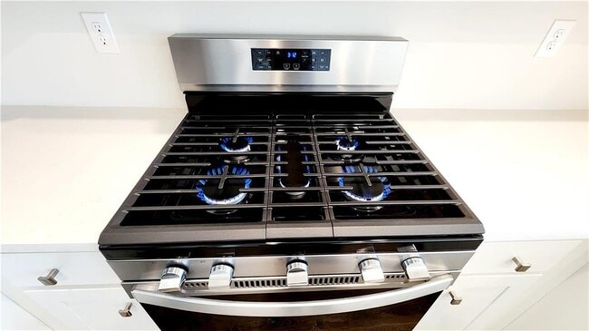 Building Photo - 1132 Martin Rd