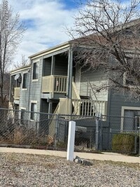 Building Photo - 330 S Alarcon St