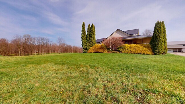 Building Photo - ALL UTILITES PAID COUNTY HOME IN PLYMOUTH-SHILOH SCHOOLS