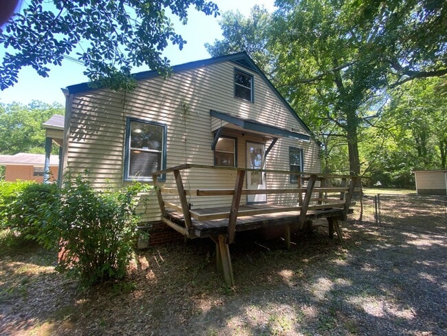 Building Photo - **AVAILABLE NOW**East Columbus 2 Bedroom / 1 Bathroom Home for Rent***