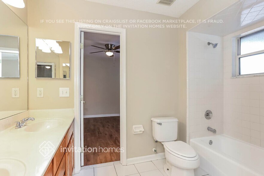 Building Photo - 538 New Brunswick Terrace