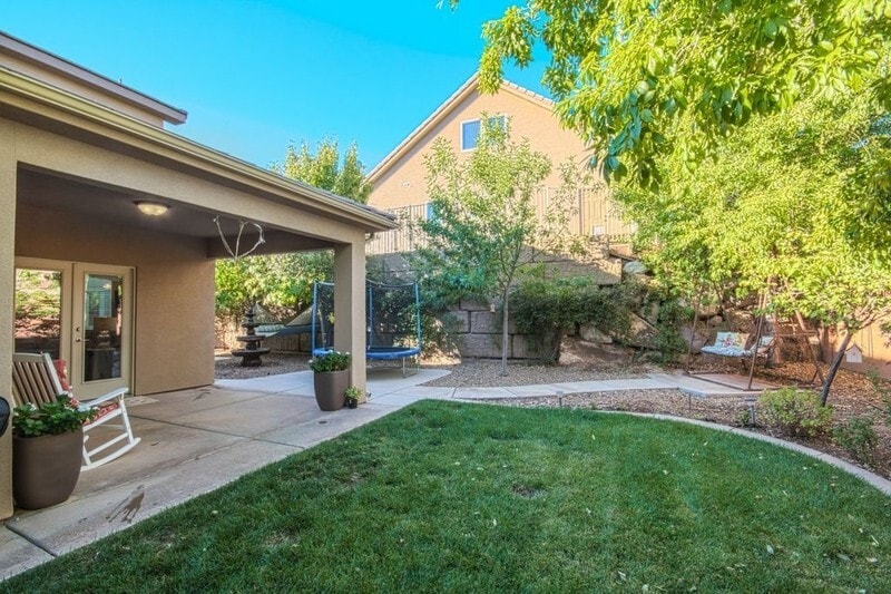 Building Photo - 674 Bear Claw Dr