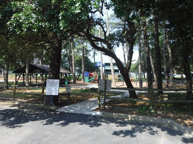 Building Photo - CAPE HENRY VILLAS
