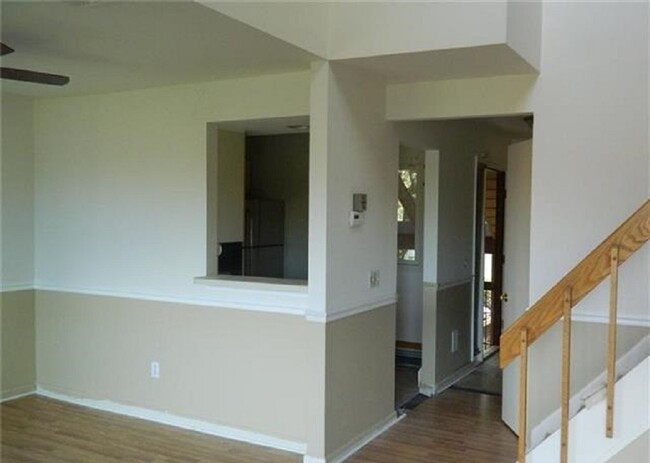 View to kitchen - 1408 Eagle Bay Dr