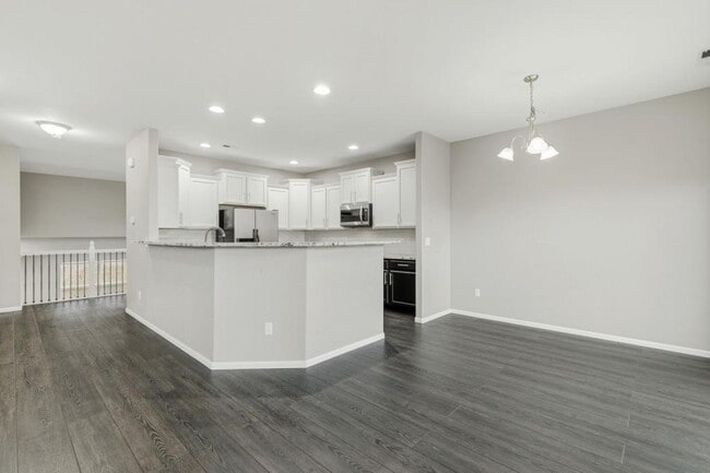 Building Photo - 5649 Saint Patrick View