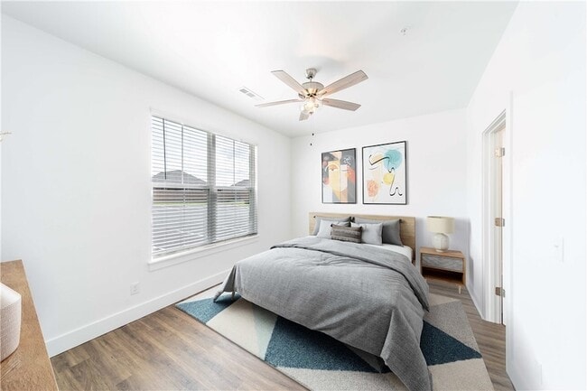 Building Photo - The Benton -  200 Ryan Unit Garland | Crittenden