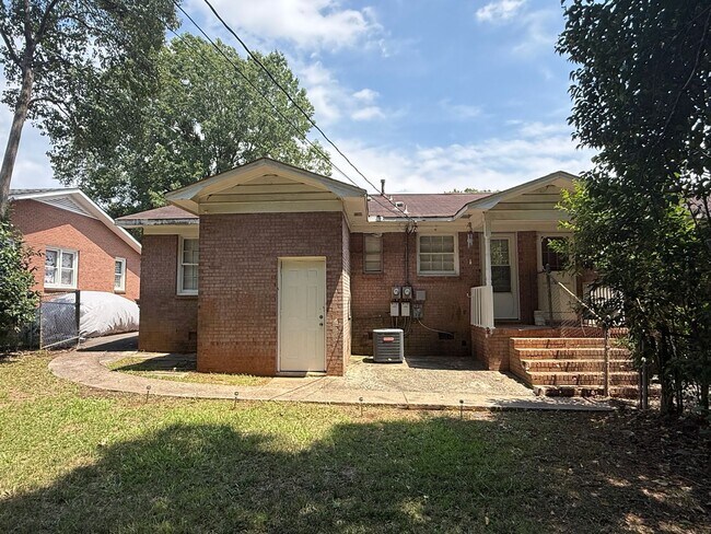 Building Photo - BH-beal3721
