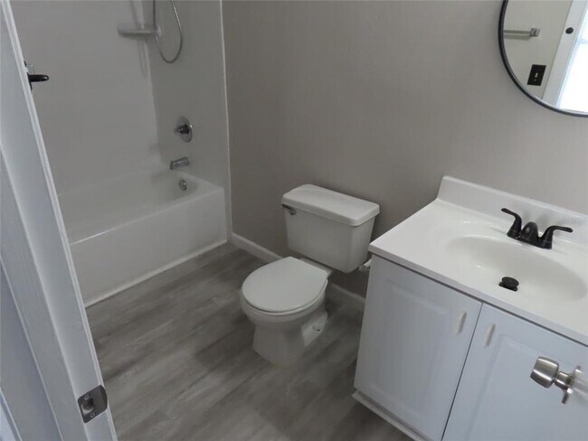 Building Photo - 4115 Chatham Oak Ct