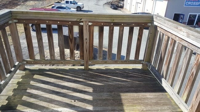 Building Photo - Charming Second-Floor Apartment in Havre de Grace!