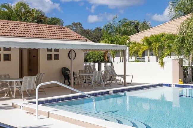 Building Photo - 4612 Deer Trail Blvd