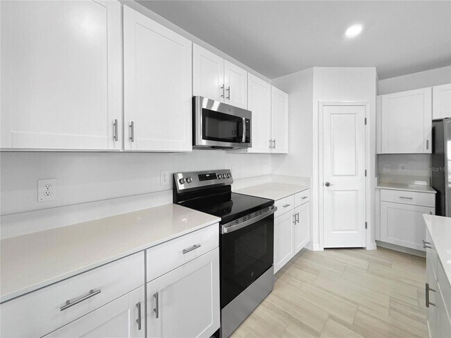 Building Photo - 17570 Shirewood Wy