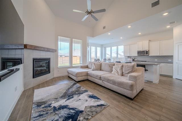 Building Photo - 3617 Swan Shadow