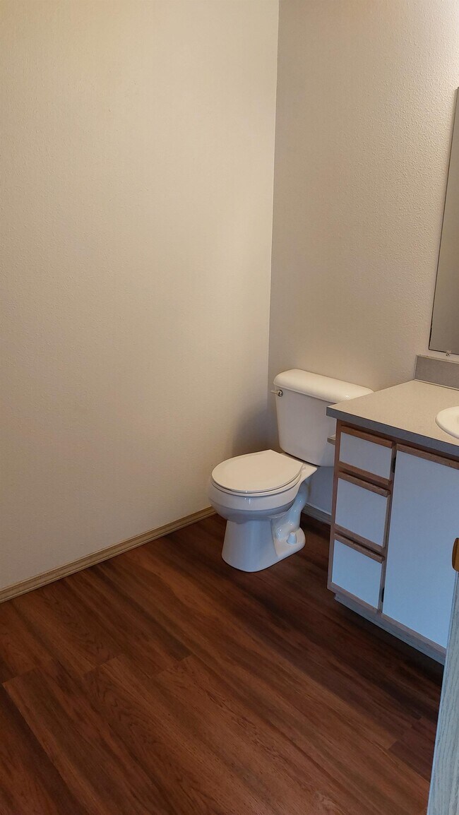 Building Photo - 160 N 7th St