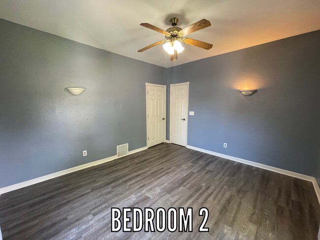 Building Photo - 303 E Winter Ave