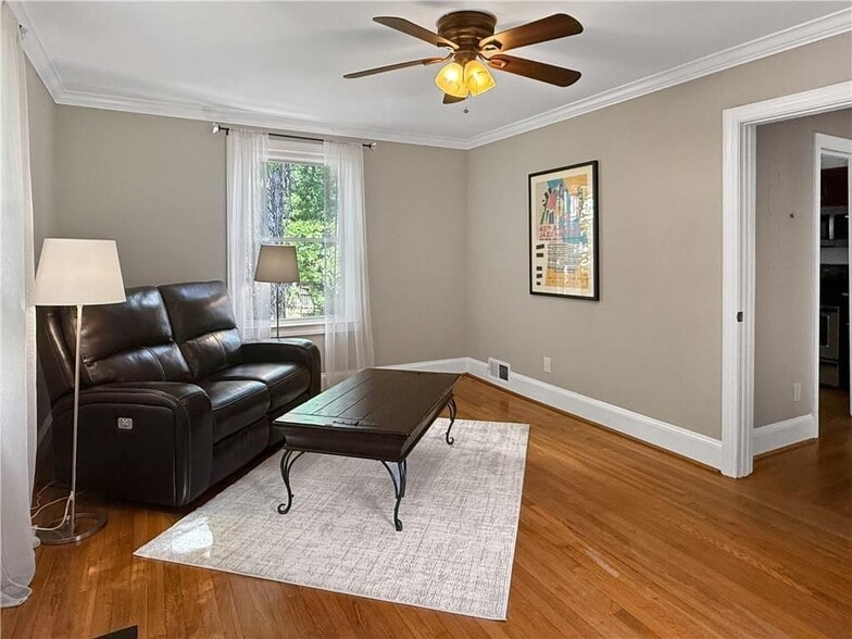 Building Photo - 656 Timm Valley Rd NE