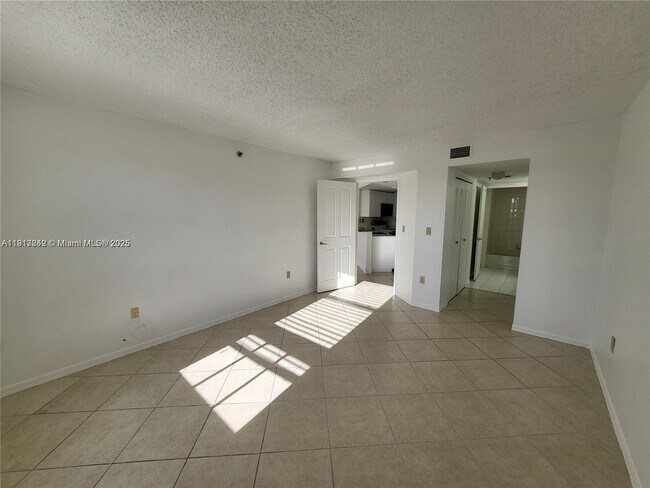 Building Photo - 2351 Douglas Rd