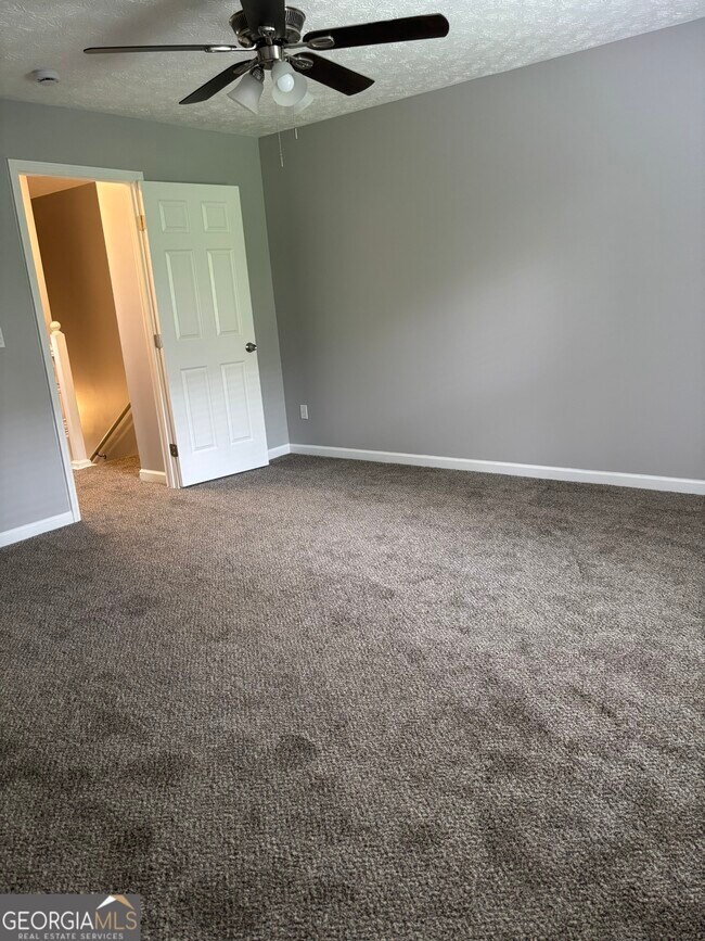 Building Photo - 5739 Windfall Ln