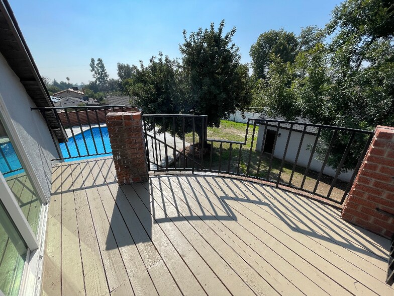 Building Photo - 501 Magnolia Ave