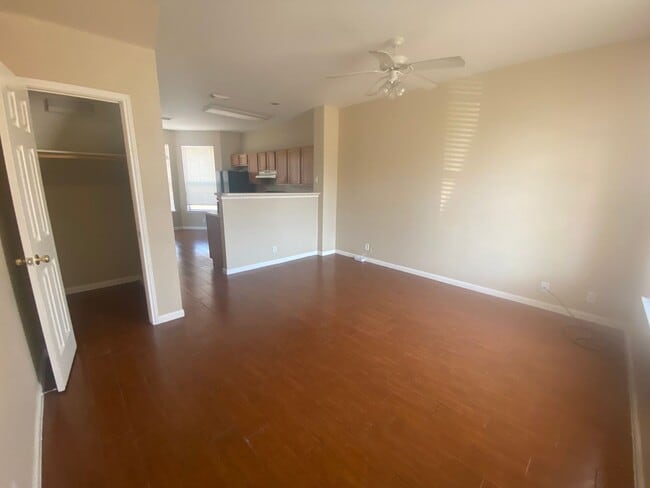 Building Photo - 2706 Westhampton Ct